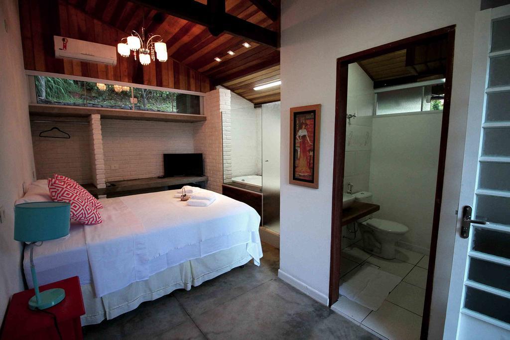 Chacara Ando Bed And Breakfast Águas de Santa Barbara Extérieur photo