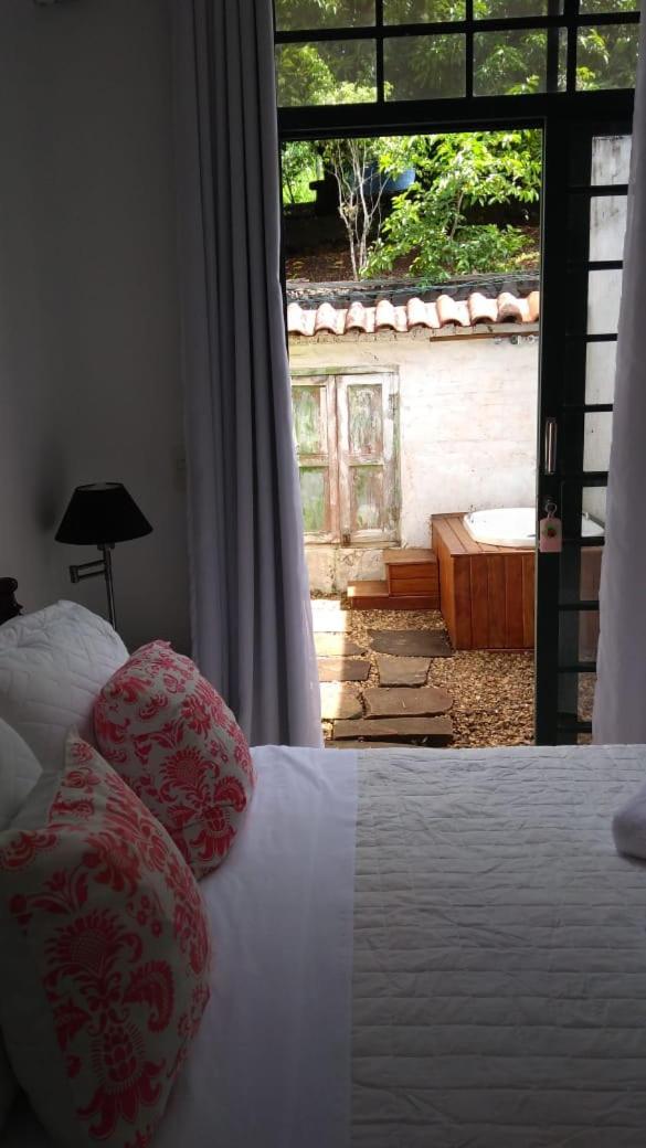 Chacara Ando Bed And Breakfast Águas de Santa Barbara Extérieur photo