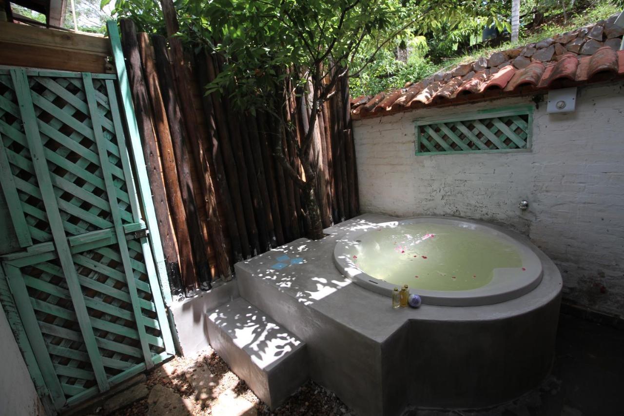 Chacara Ando Bed And Breakfast Águas de Santa Barbara Extérieur photo